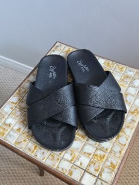 Seychelles Black Light Hearted Slide Sandal Size 9